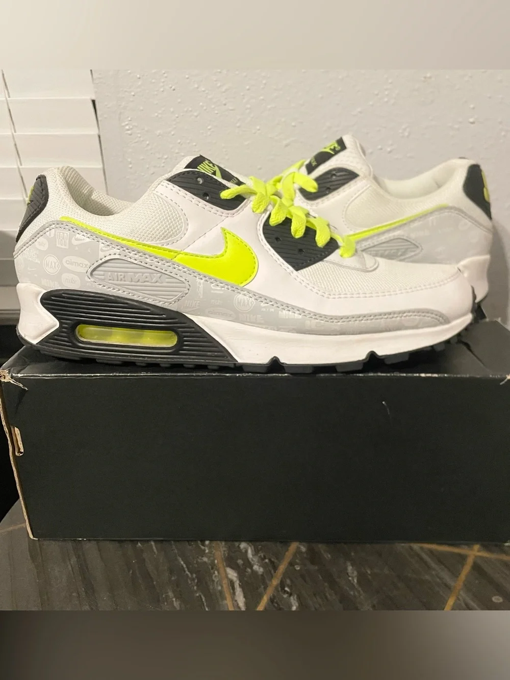 Nike Air Max 90 RMOL Size 9.5